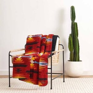 Pendleton Short Sands Sherpa Throw Blanket!
